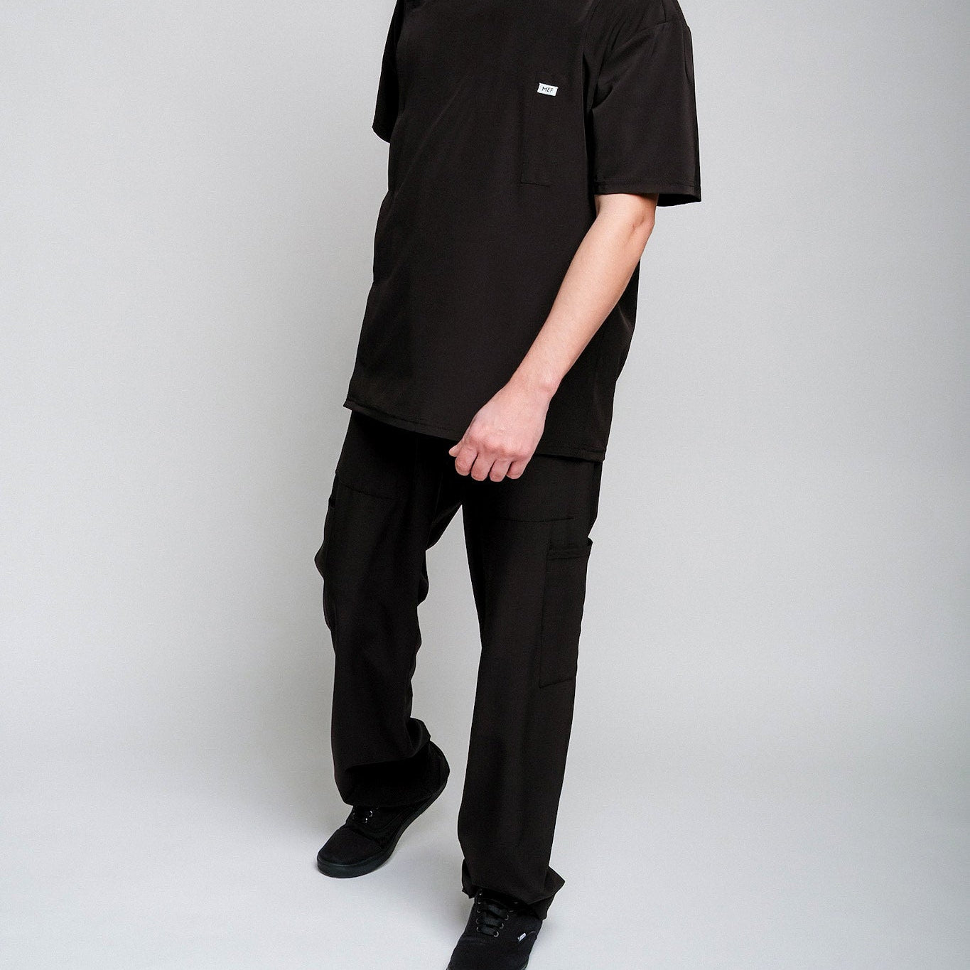 PANTALON VARONIL CON BOLSAS